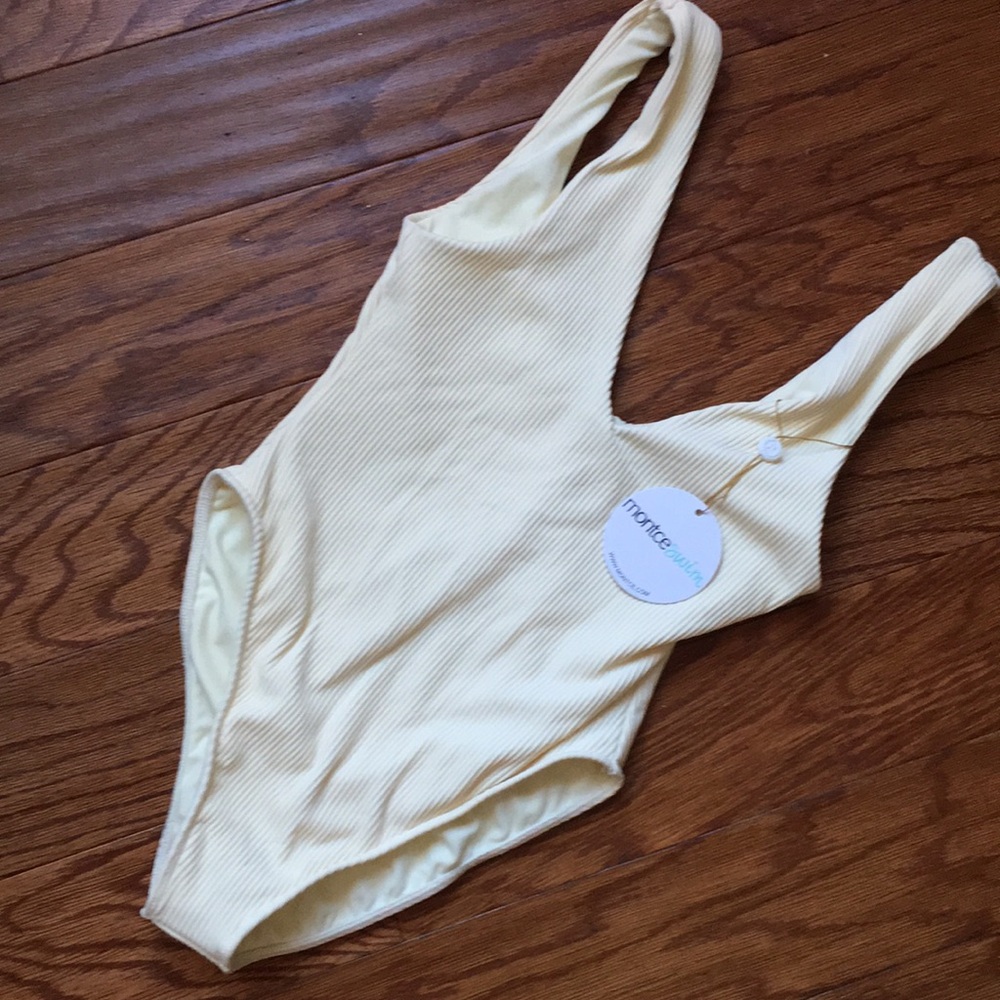 Montce kim swim cream ribbed one piece NWT